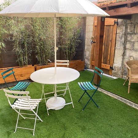 Studio Avec Grande Cour Et Bassin Avignon Exterior foto